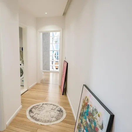 Premium Apartment In The Center Tirana Exterior photo